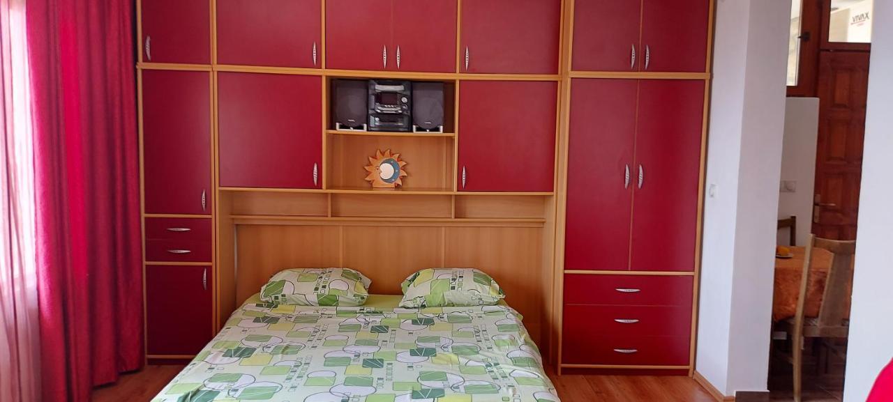 Vesna'S Dream Apartamento Budva Exterior foto