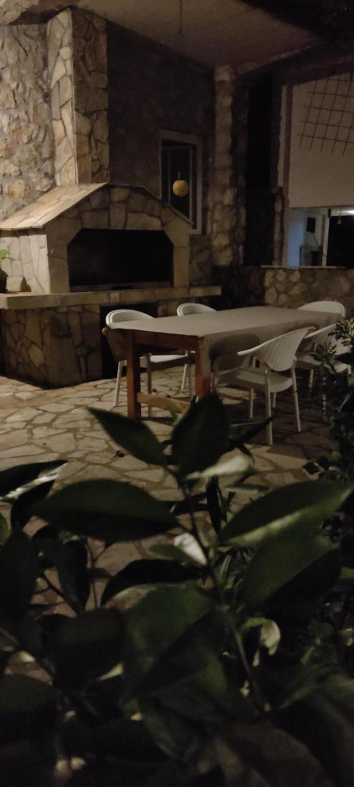 Vesna'S Dream Apartamento Budva Exterior foto